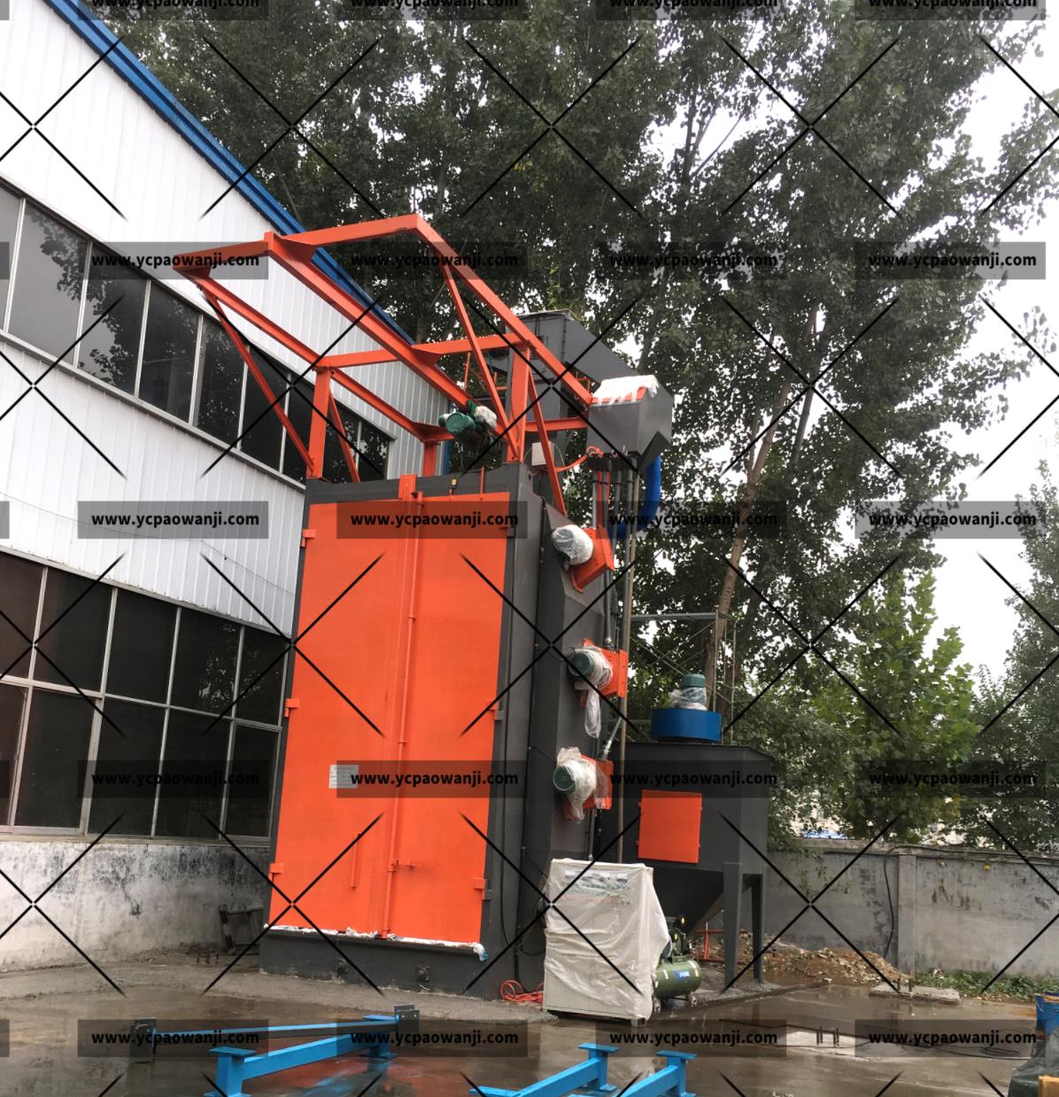 江蘇拋丸機除銹設備 鹽城:Q37100吊鉤式拋丸機清理大型工件,重型工件效果